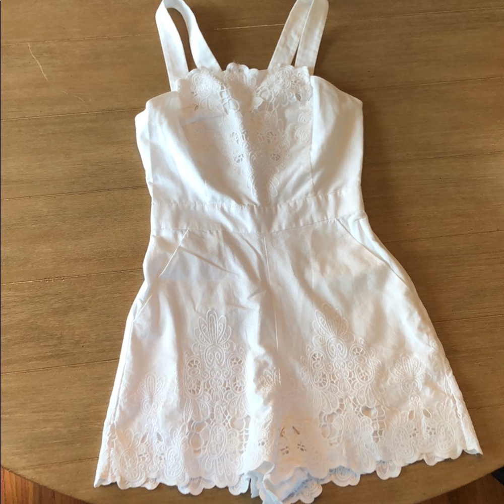 White BCBG Generation Size 2 romper